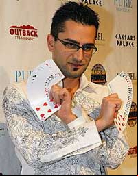 Antonio Esfandiari.jpg